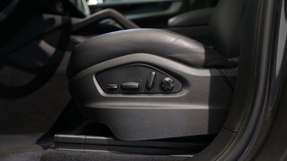 Porsche Cayenne 3,0 E-Hybrid Tiptr. 5d