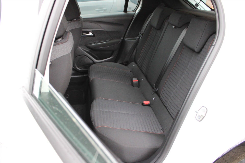 Peugeot e-208 50 Active Pack 5d
