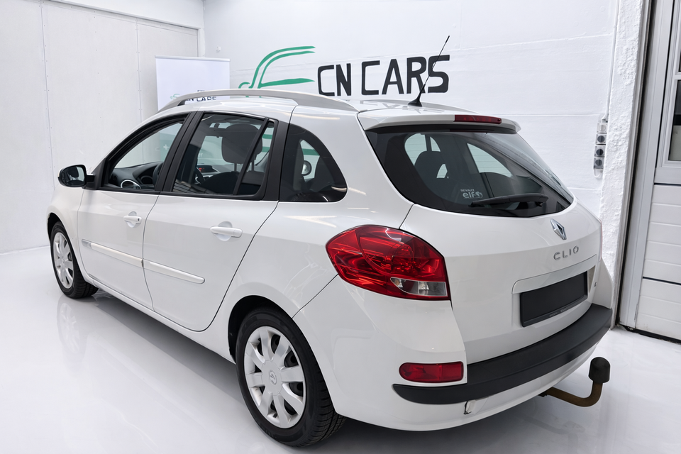 Renault Clio III 1,2 16V TCe Expression Sport Tourer 5d
