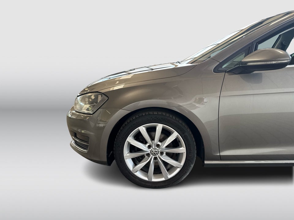 VW Golf VII 1,4 TSi 140 Highline Variant BMT 5d