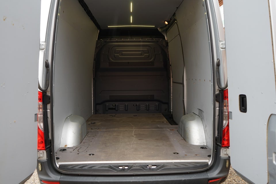 Mercedes Sprinter 316 2,2 CDi A2 Kassevogn aut. RWD