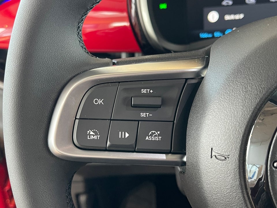 Fiat 600e 54 (RED) 5d