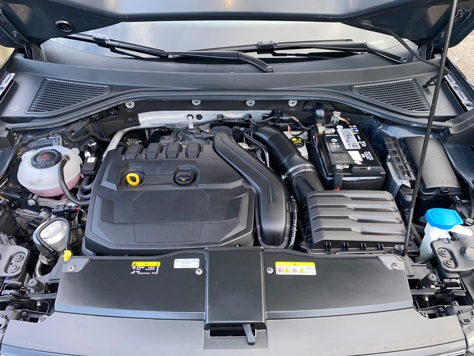 VW T-Roc 1,5 TSi 150 R-line DSG 5d