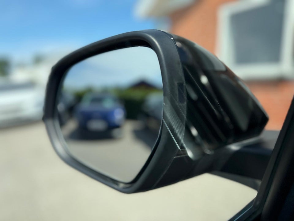 Maxus Euniq6 70  5d