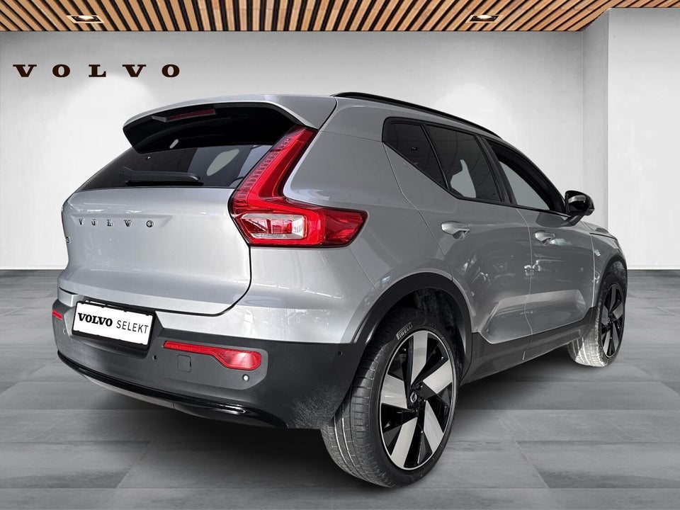 Volvo EX40 Extended Range Plus 5d