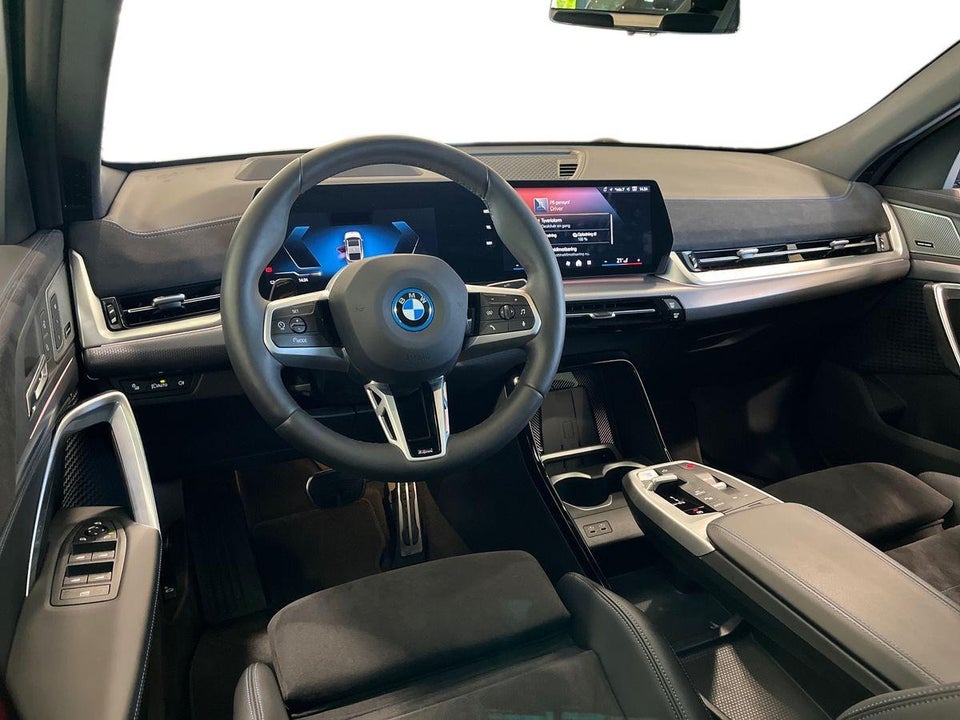 BMW iX2 eDrive20 M-Sport Pro 5d