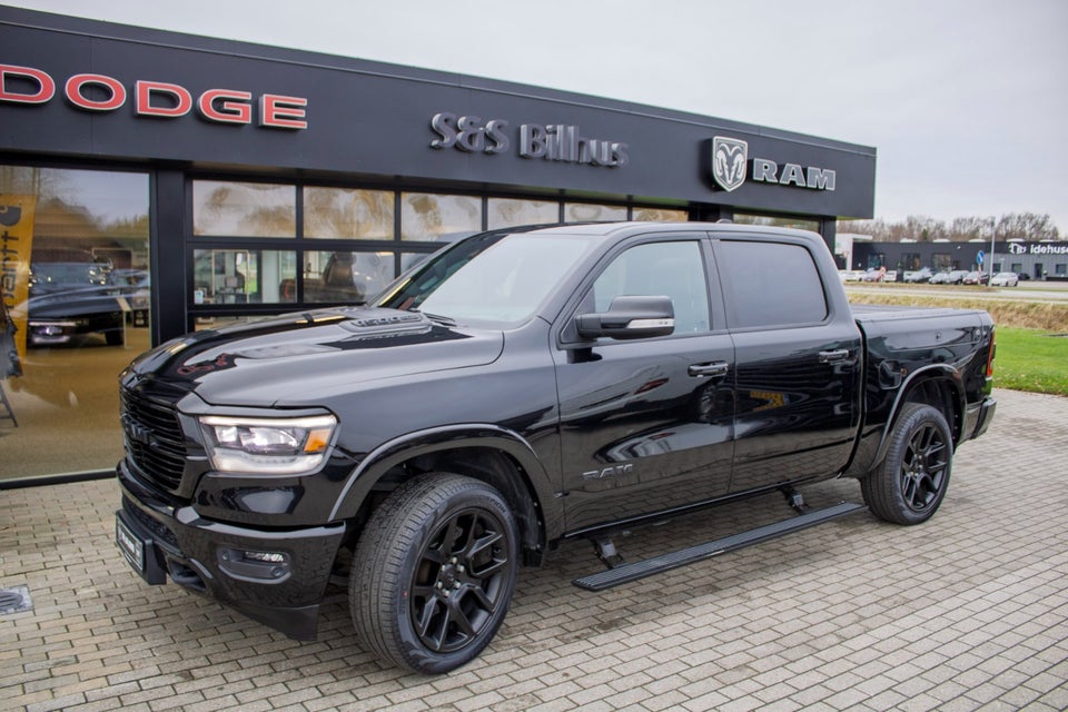 Dodge RAM 1500 5,7 V8 Hemi Laramie Night aut. 4d