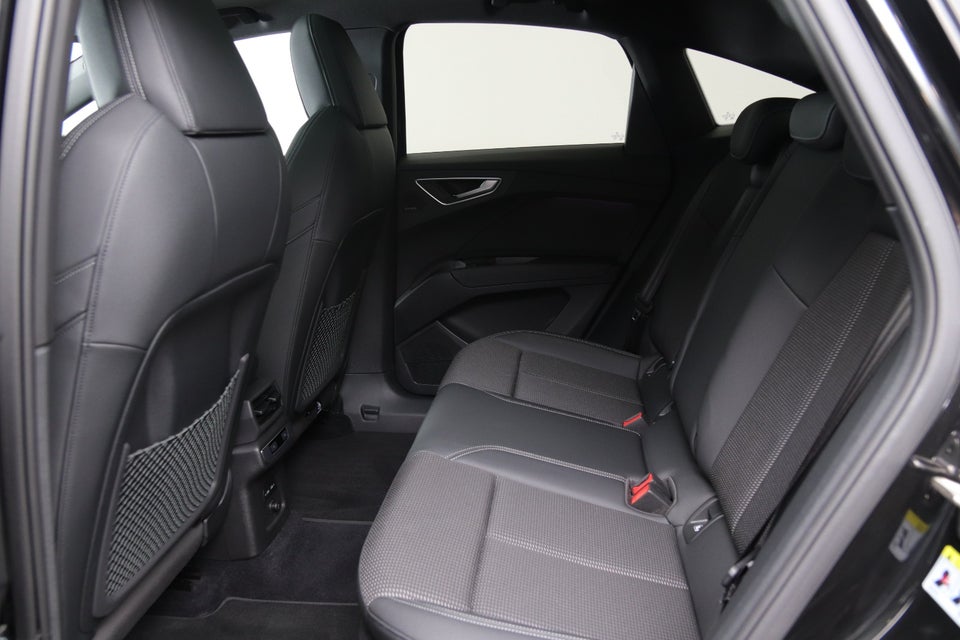 Audi Q4 e-tron 40 S-line Sportback 5d