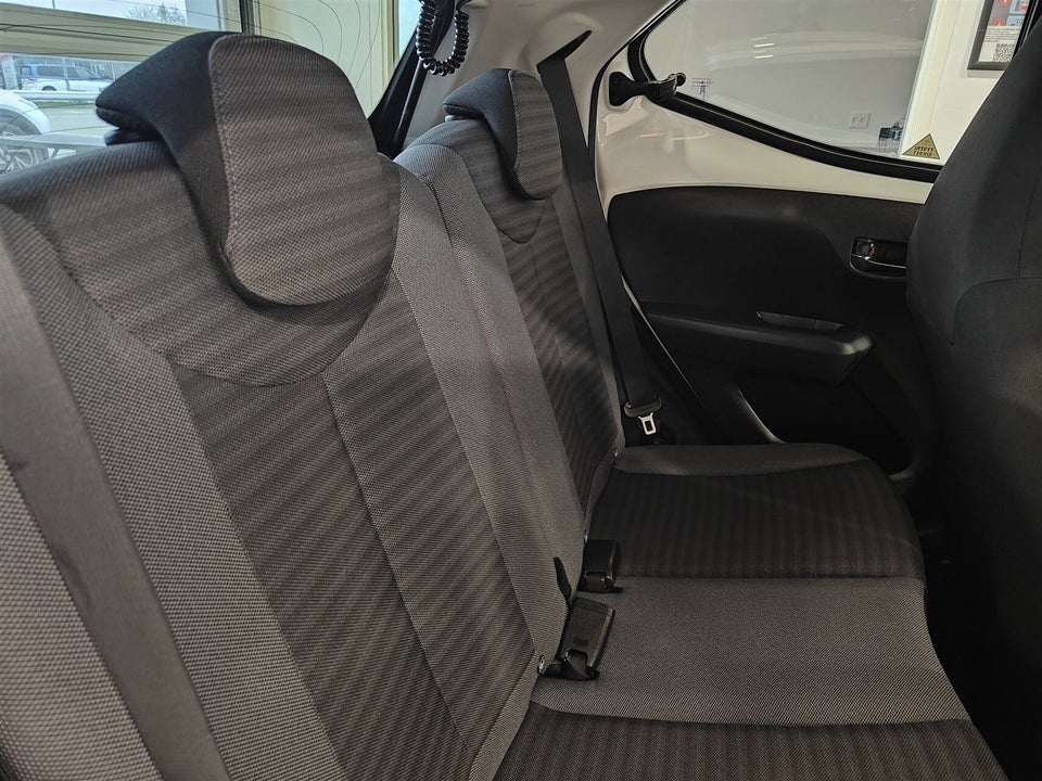 Toyota Aygo 1,0 VVT-i x-pression 5d