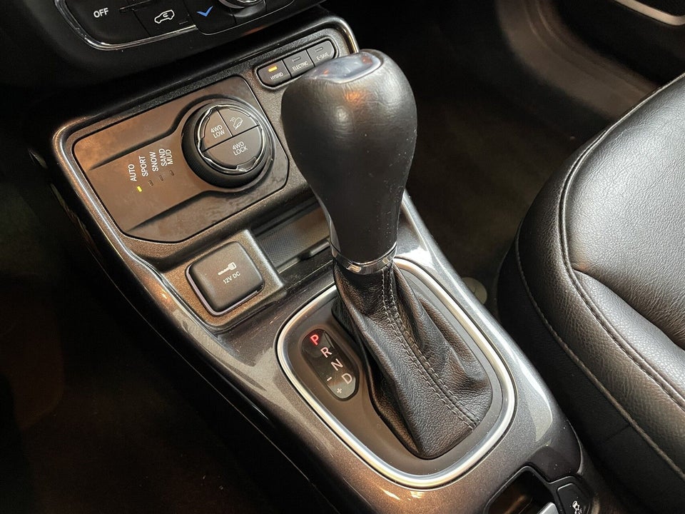 Jeep Compass 1,3 4xe S aut. 4x4 5d