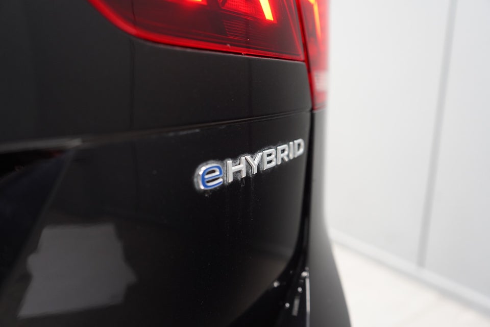 VW Tiguan 1,4 eHybrid Elegance DSG 5d