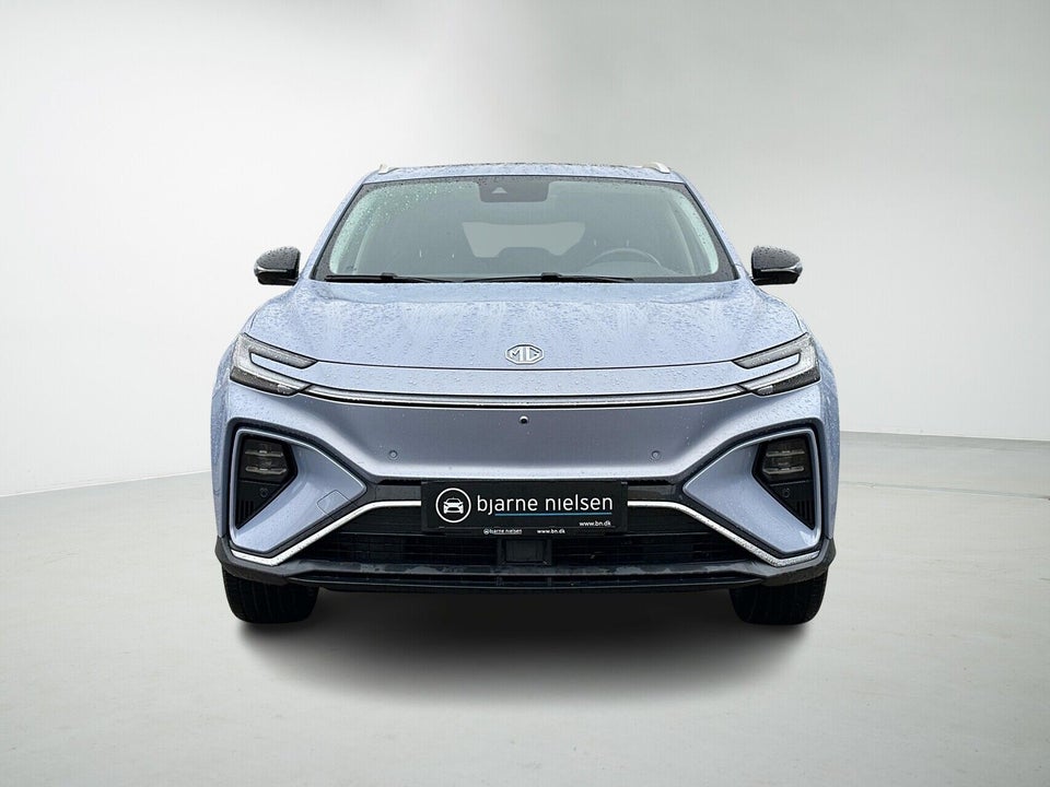 MG Marvel R Luxury 5d