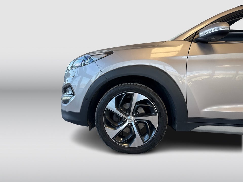 Hyundai Tucson 2,0 CRDi 185 Premium Pano aut. 4WD 5d