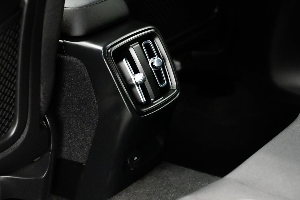 Volvo C40 P6 ReCharge Core 5d