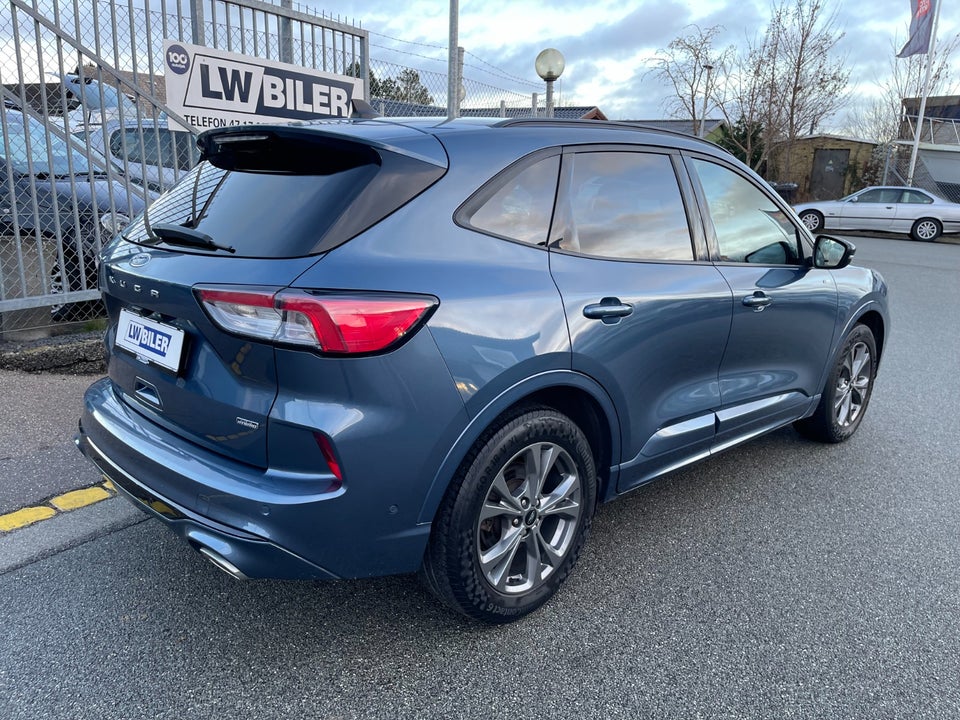 Ford Kuga 2,5 PHEV ST-Line X CVT 5d