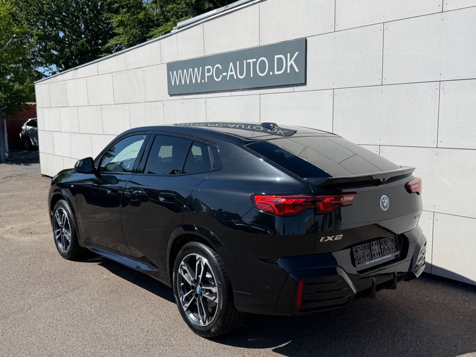 BMW iX2 eDrive20 Fully Charged M-Sport 5d