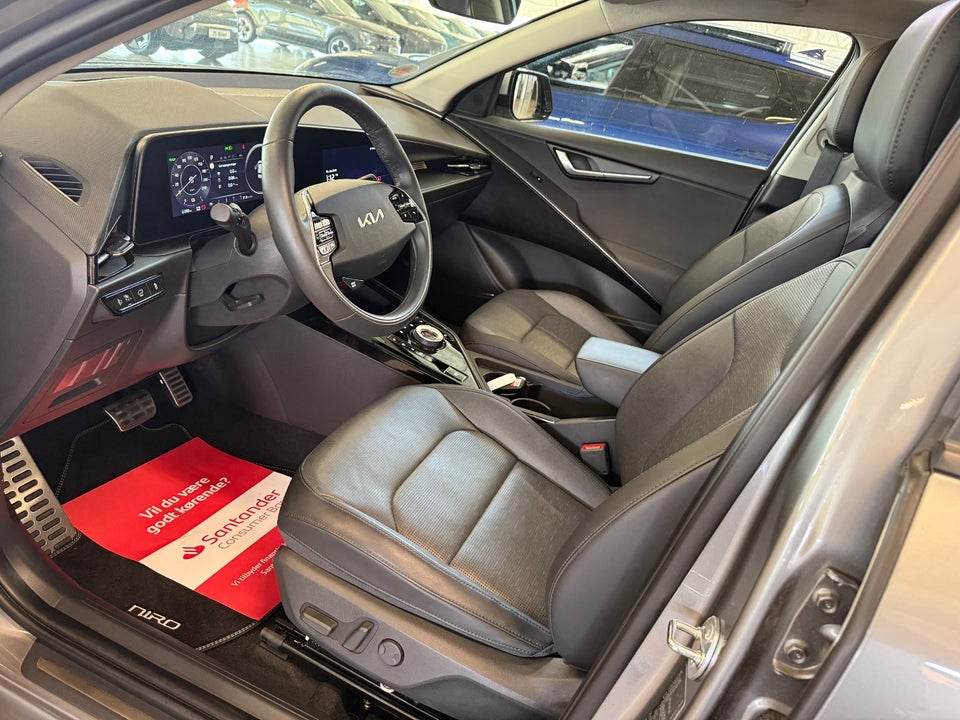 Kia Niro 64 EV Upgrade 5d