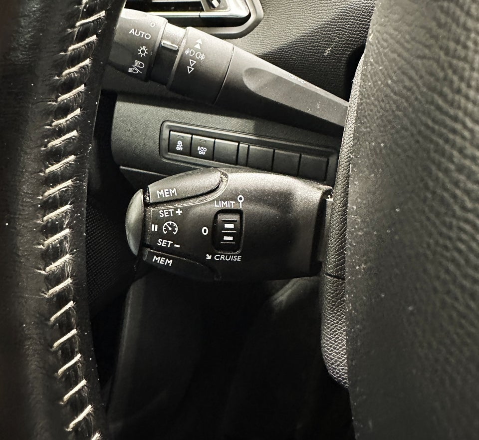 Peugeot 308 1,6 BlueHDi 120 Allure SW 5d