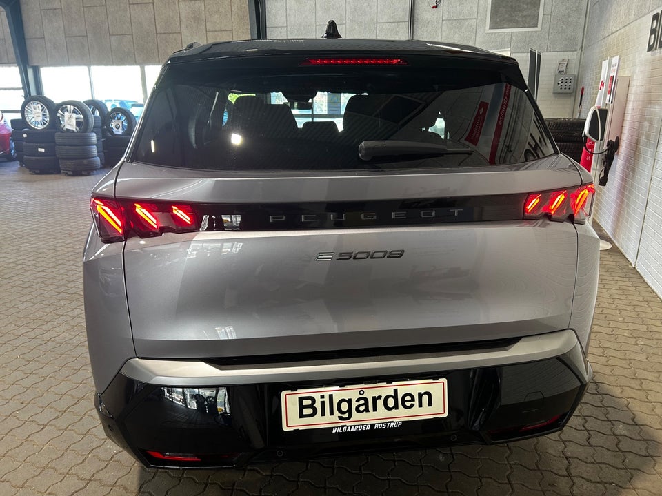 Peugeot e-5008 77 GT 7prs 5d