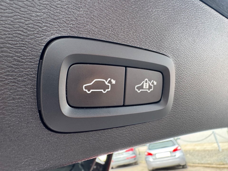 Volvo XC40 P6 ReCharge Ultimate 5d