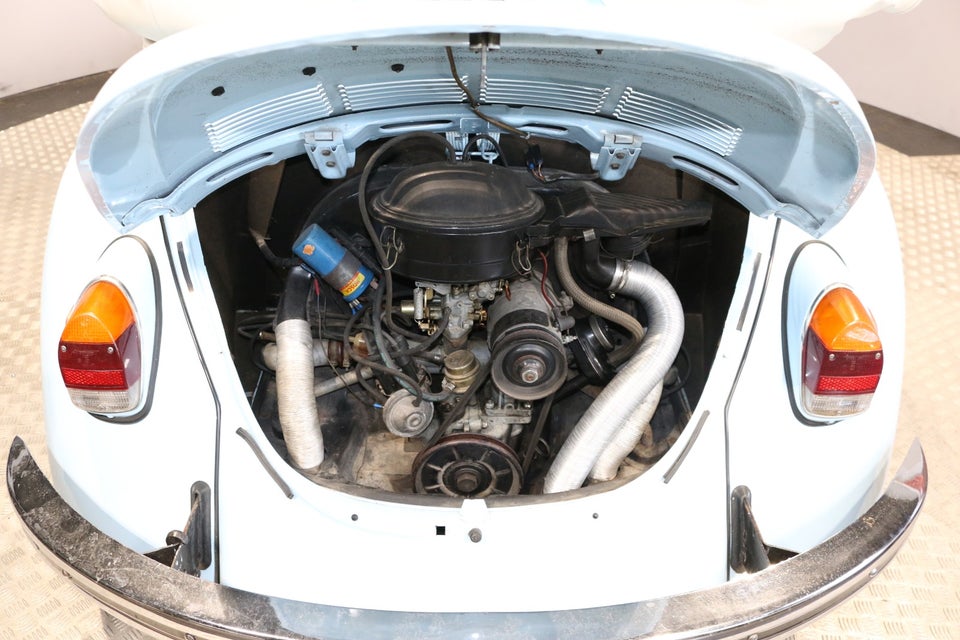 VW 1302 1,6 Cabriolet 2d