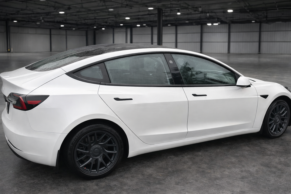 Tesla Model 3 RWD 4d