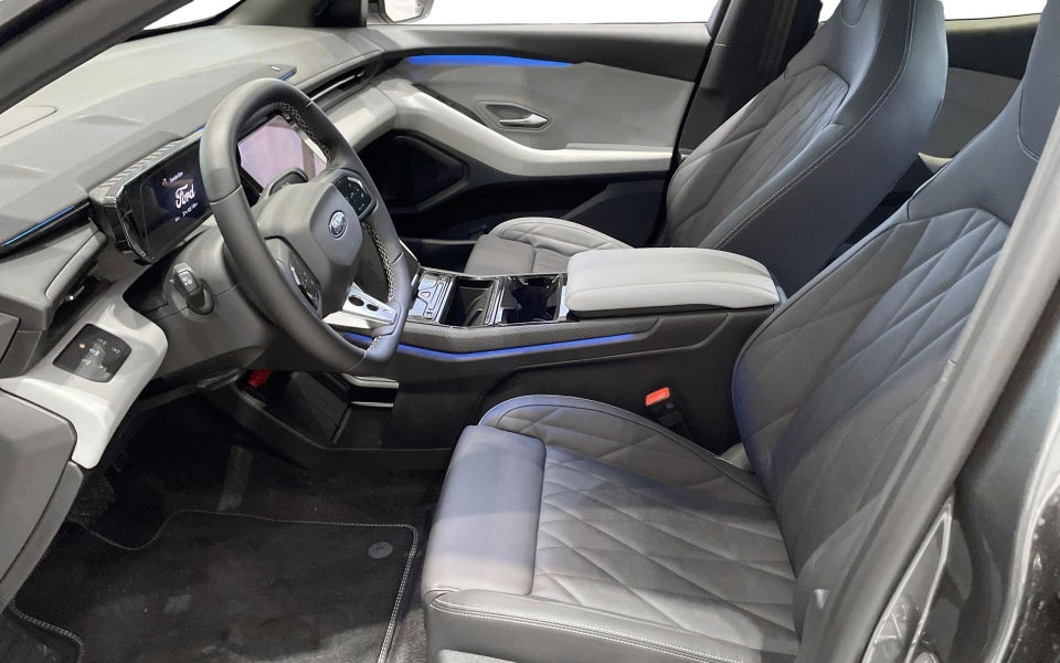 Ford Capri 82 Premium Extended Range 5d