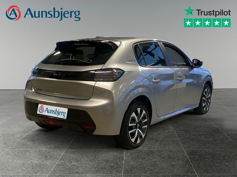 Peugeot e-208 50 Style 5d