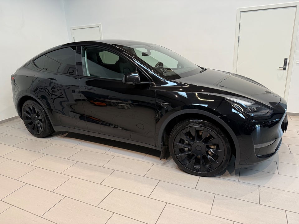 Tesla Model Y Long Range AWD 5d
