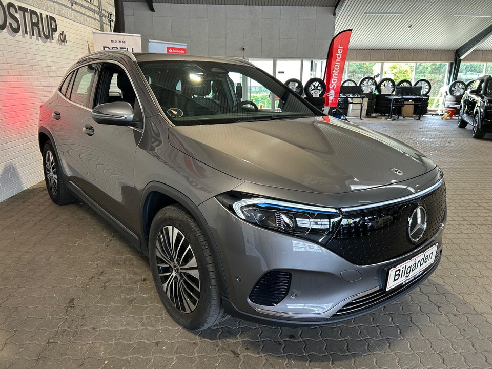 Mercedes EQA300 Progressive 4Matic 5d