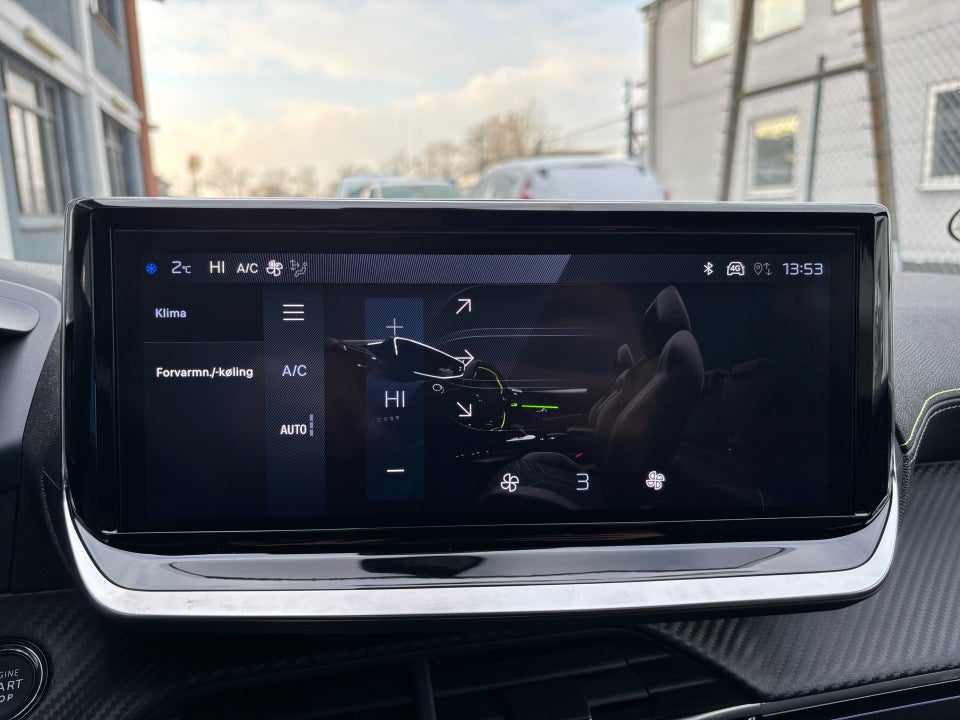 Peugeot e-208 54 GT 5d