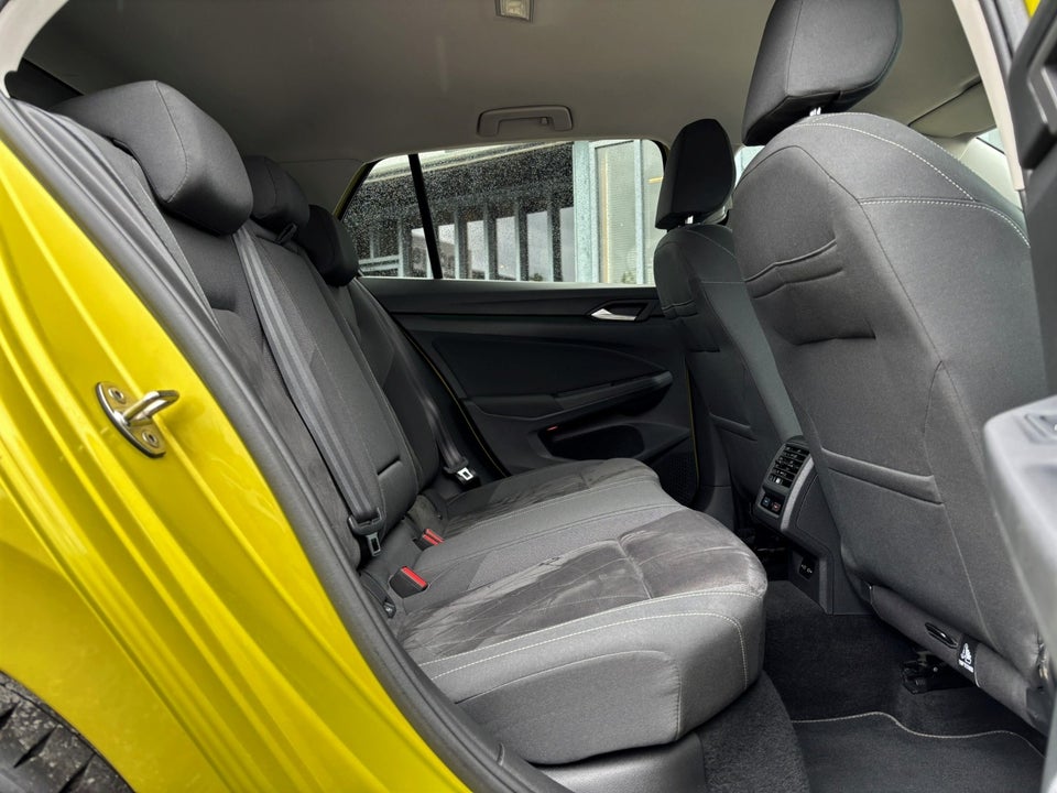 VW Golf VIII 1,4 eHybrid DSG 5d