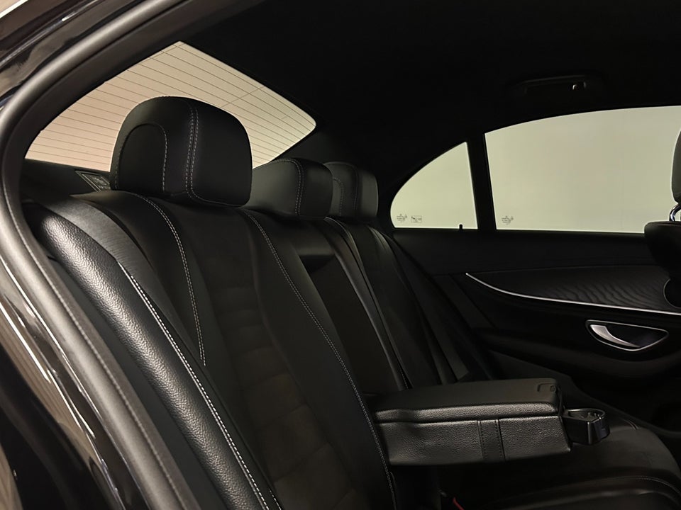 Mercedes E300 de 2,0 AMG Line aut. 4d