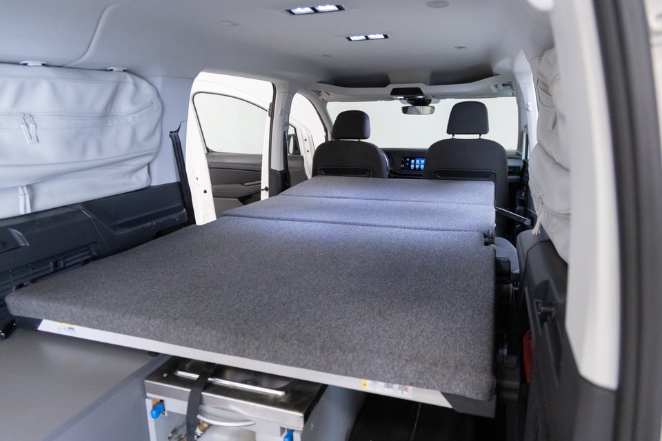 VW Caddy Maxi 1,5 TSi 114 California DSG 5d