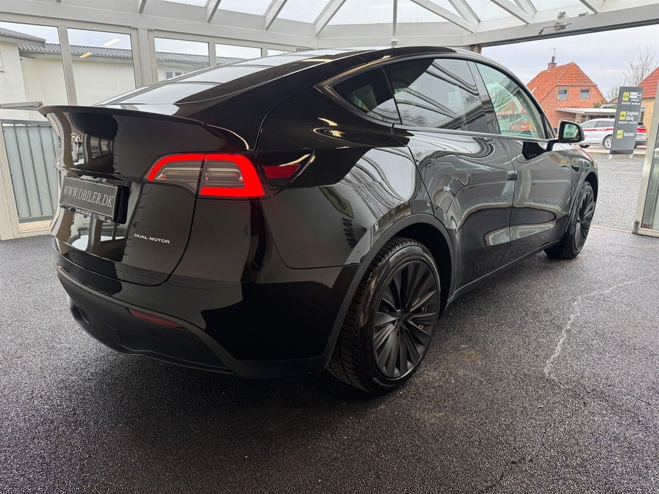 Tesla Model Y Long Range AWD 5d