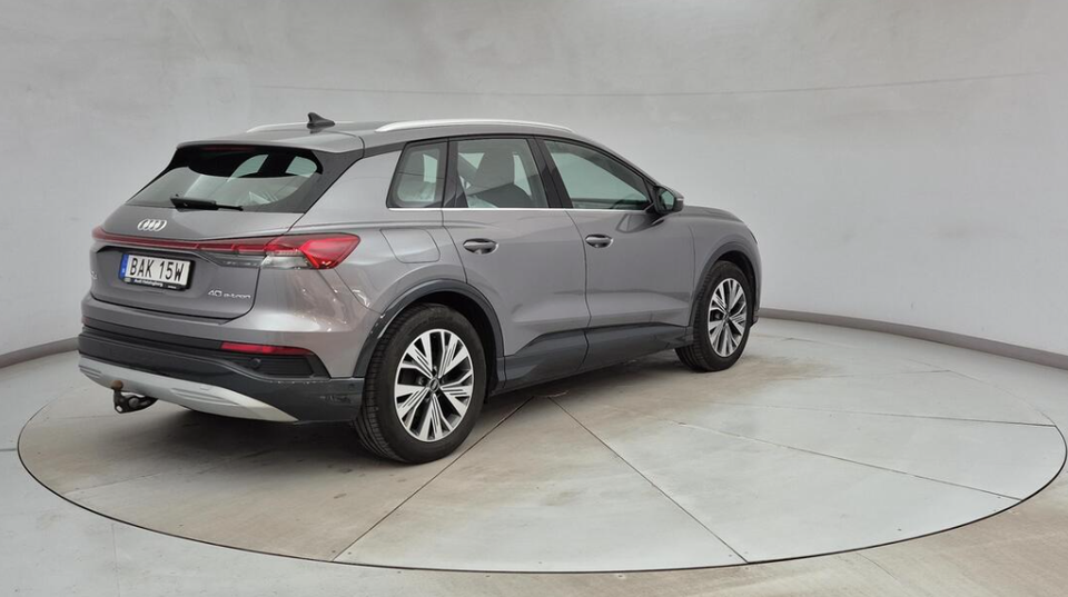 Audi Q4 e-tron 40 Advanced 5d