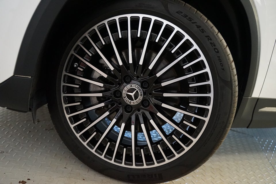 Mercedes EQA300 Progressive 4Matic 5d