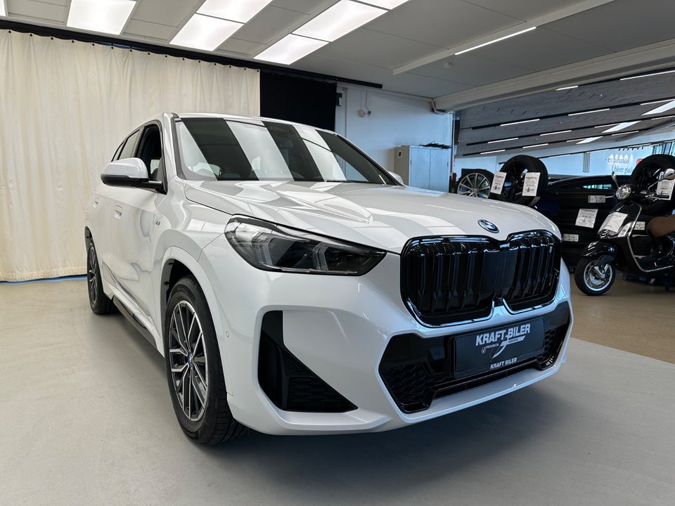 BMW iX1 xDrive30 M-Sport 5d