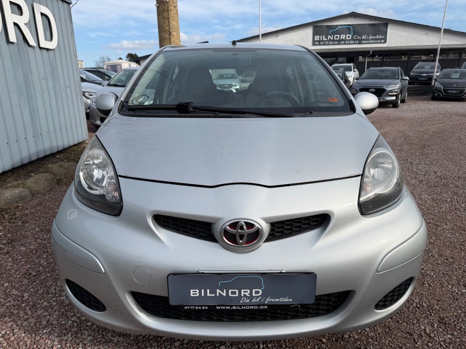 Toyota Aygo 1,0 Plus 5d