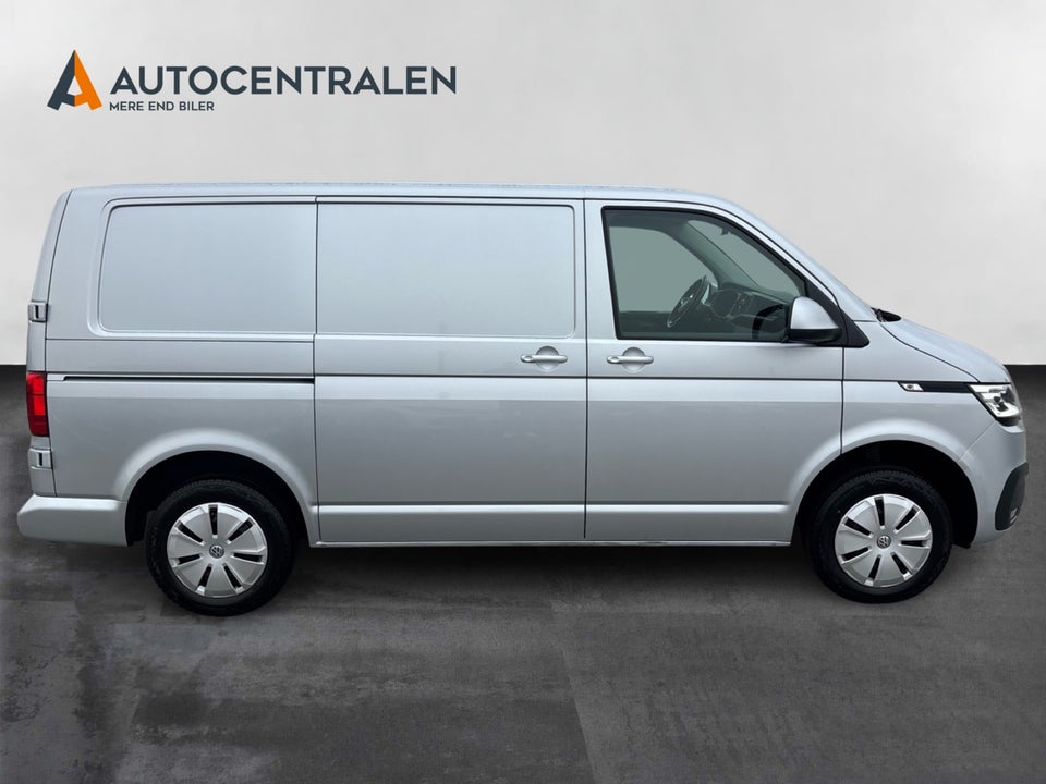 VW Transporter 2,0 TDi 150 Kassevogn DSG kort