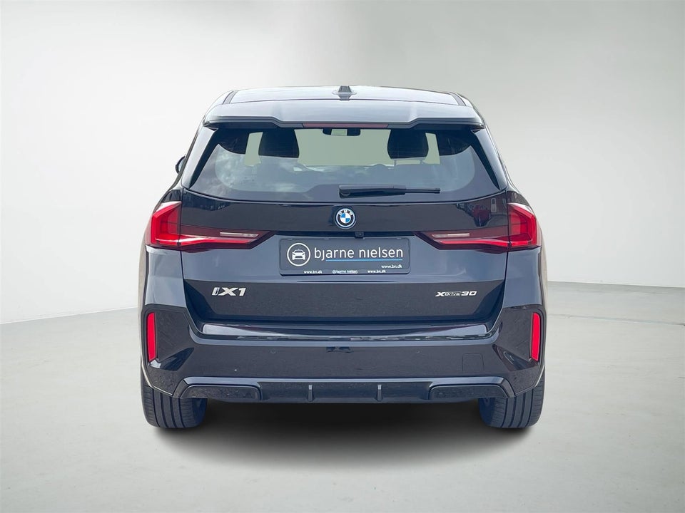 BMW iX1 xDrive30 M-Sport 5d