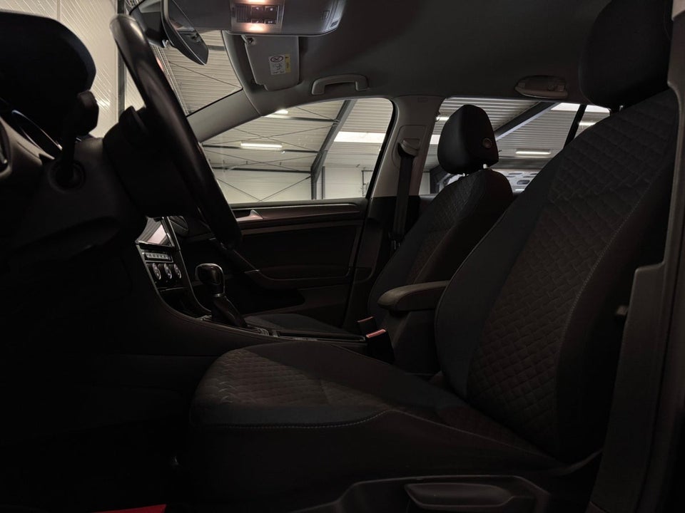VW Golf VII 1,6 TDi 115 IQ.Drive Variant DSG 5d
