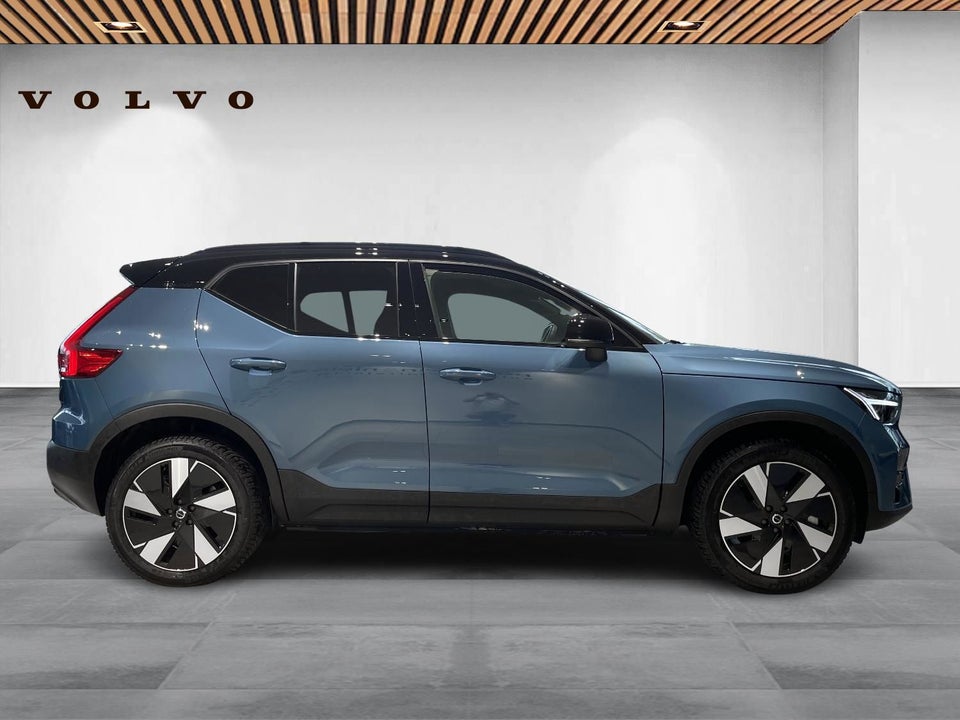 Volvo XC40 ReCharge Extended Range Plus 5d