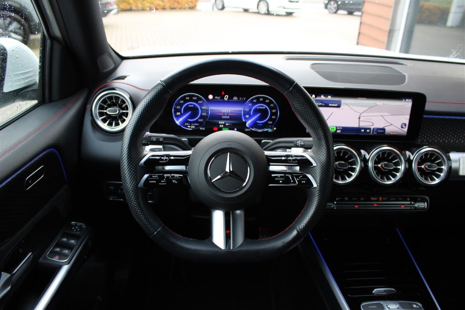 Mercedes EQB350 AMG Line 4Matic 7prs 5d
