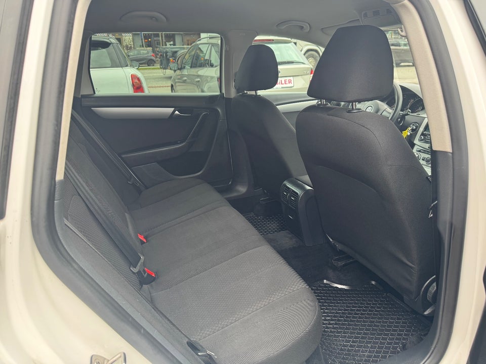 VW Passat 1,4 TSi 122 Comfortline Variant BMT 5d