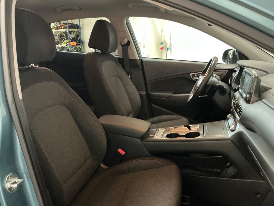 Hyundai Kona 64 EV Advanced 5d