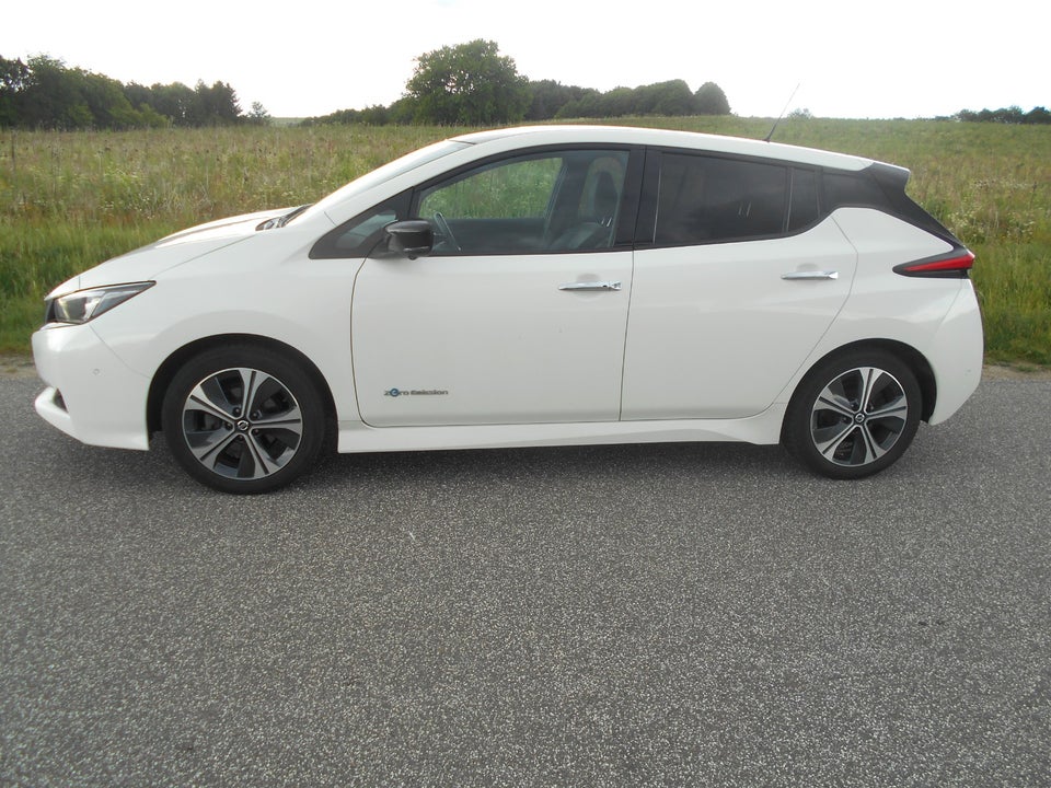 Nissan Leaf 40 Tekna 5d