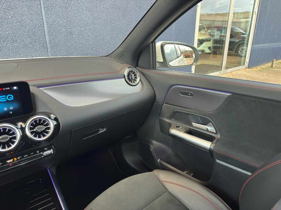 Mercedes EQA250 AMG Line 5d