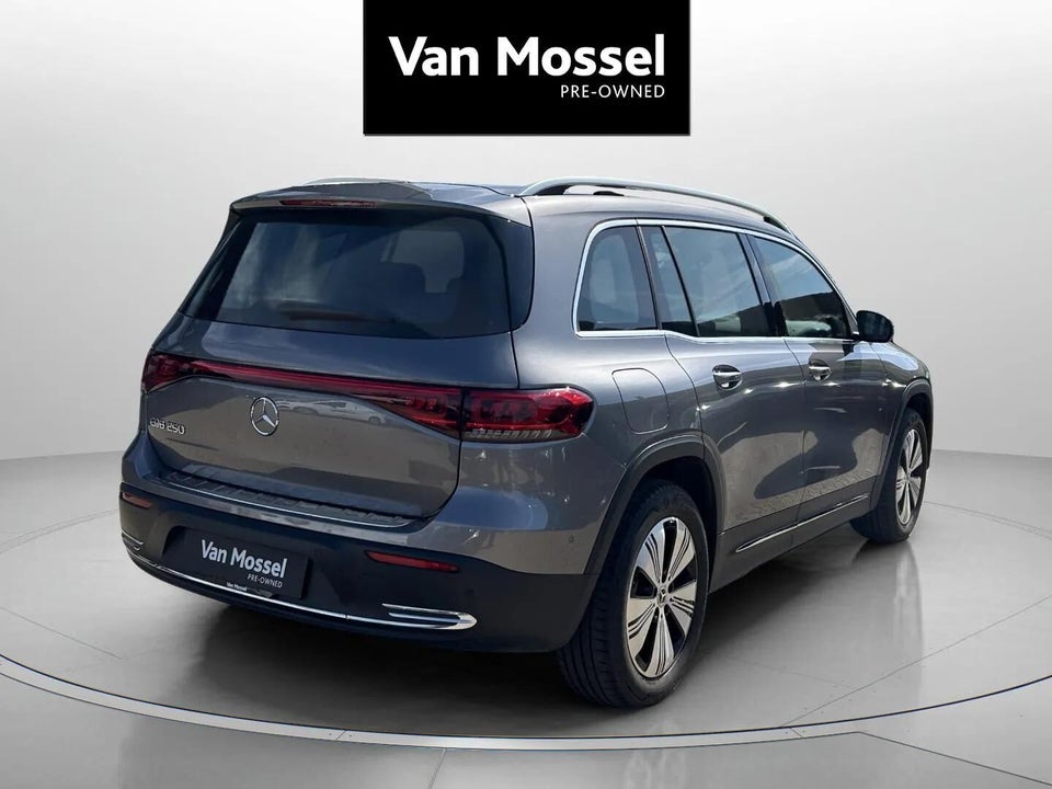 Mercedes EQB250 Progressive 5d