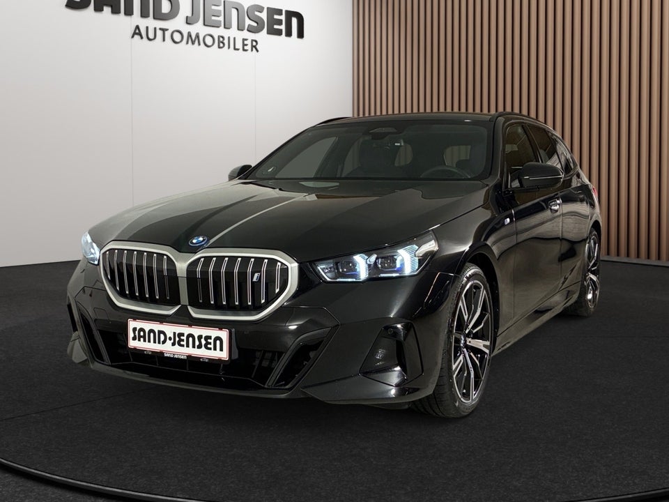 BMW i5 eDrive40 Touring M-Sport 5d